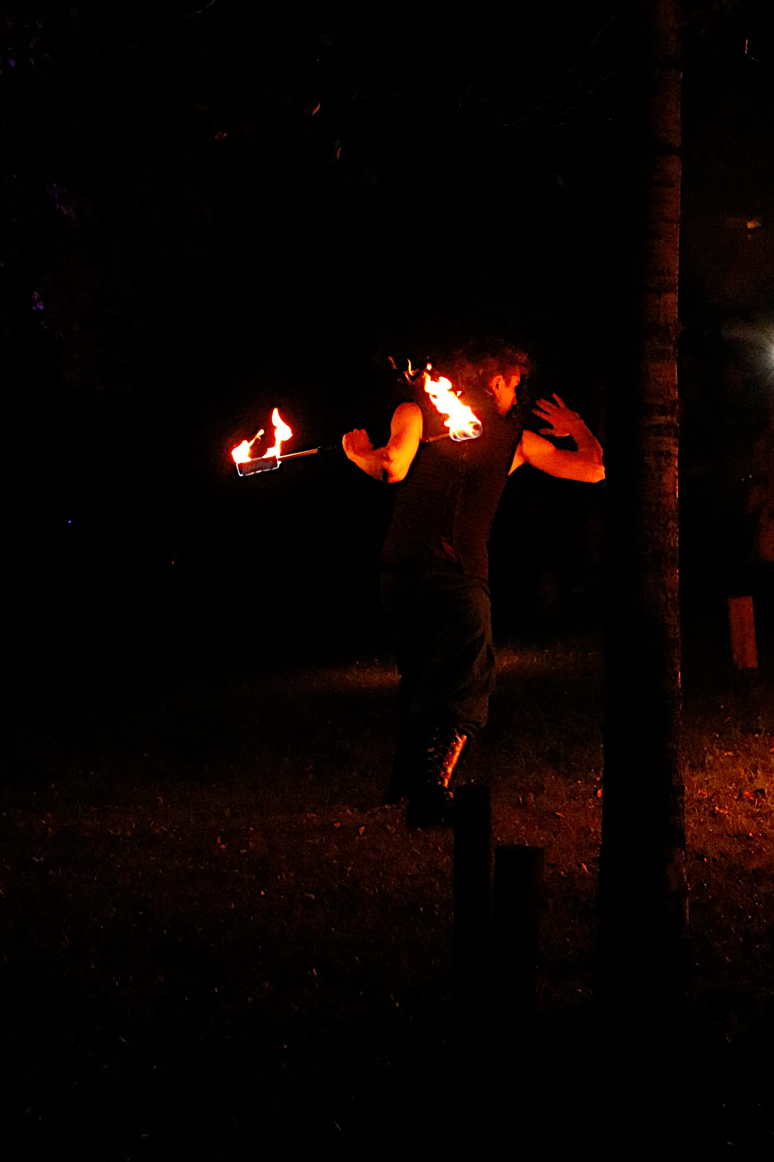 iemand aan het optreden met vuur